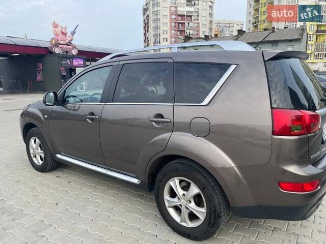 Пежо 4007 2011 в Львове на Automoto.ua Коричневый Пежо 4007, объемом двигателя 2.2 л и пробегом 254 тыс. км за 11000 $, фото 6 на Automoto.ua