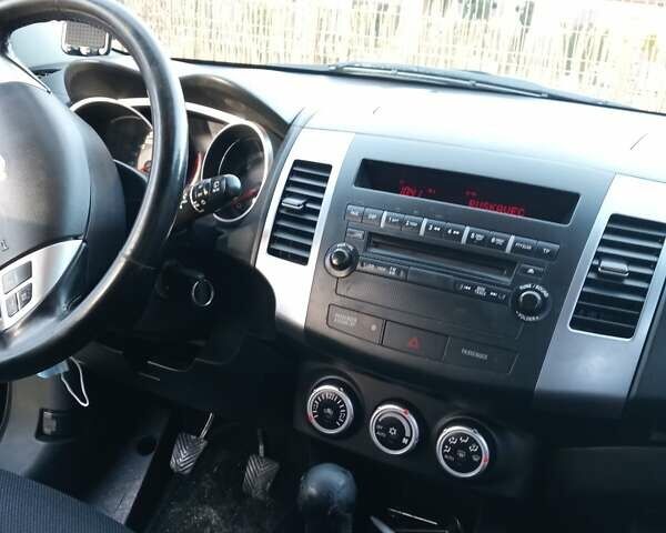 Пежо 4007, объемом двигателя 2.2 л и пробегом 246 тыс. км за 8800 $, фото 24 на Automoto.ua