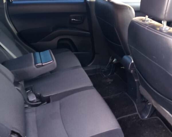 Пежо 4007, объемом двигателя 2.2 л и пробегом 246 тыс. км за 8800 $, фото 11 на Automoto.ua