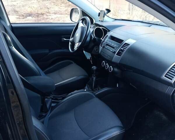 Пежо 4007, объемом двигателя 2.2 л и пробегом 246 тыс. км за 8800 $, фото 8 на Automoto.ua