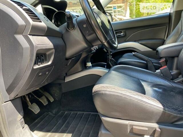 Пежо 4007, объемом двигателя 2.2 л и пробегом 230 тыс. км за 8000 $, фото 3 на Automoto.ua