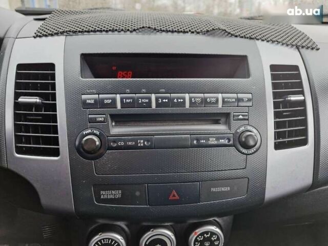 Пежо 4007, объемом двигателя 2.2 л и пробегом 254 тыс. км за 9599 $, фото 19 на Automoto.ua