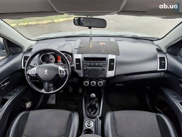 Пежо 4007, объемом двигателя 2.2 л и пробегом 254 тыс. км за 9599 $, фото 16 на Automoto.ua