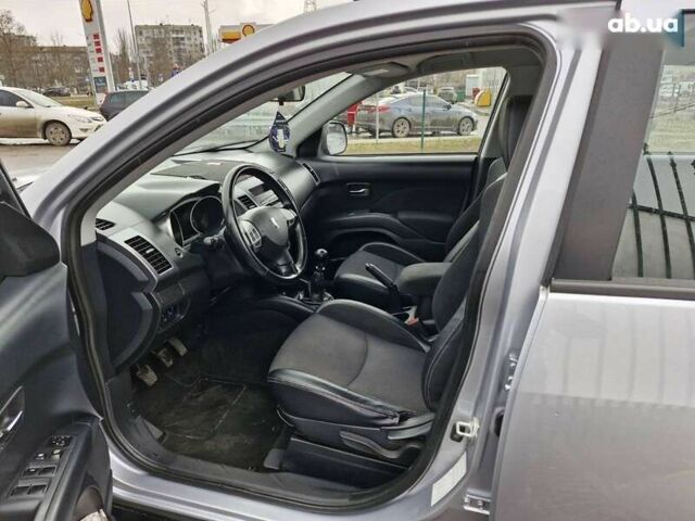 Пежо 4007, объемом двигателя 2.2 л и пробегом 254 тыс. км за 9599 $, фото 11 на Automoto.ua