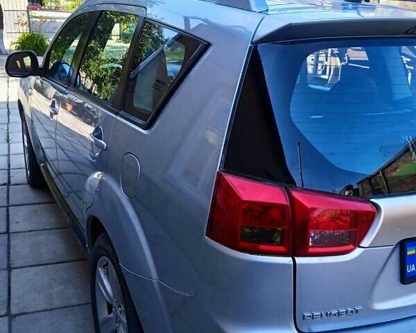 Сірий Пежо 4007, об'ємом двигуна 2.2 л та пробігом 160 тис. км за 9200 $, фото 10 на Automoto.ua