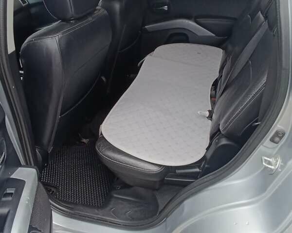 Серый Пежо 4007, объемом двигателя 2.18 л и пробегом 232 тыс. км за 7800 $, фото 13 на Automoto.ua