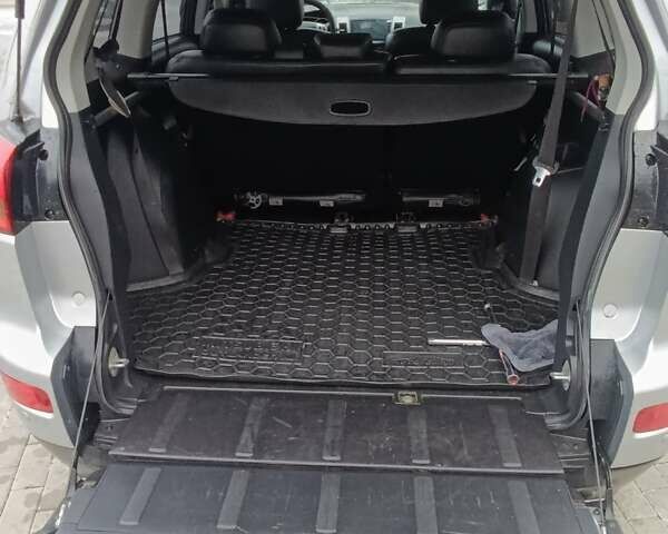 Серый Пежо 4007, объемом двигателя 2.18 л и пробегом 232 тыс. км за 7800 $, фото 12 на Automoto.ua