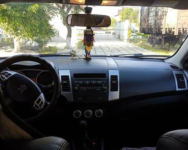 Сірий Пежо 4007, об'ємом двигуна 2.2 л та пробігом 160 тис. км за 9200 $, фото 11 на Automoto.ua