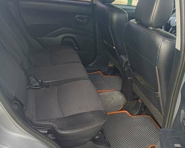 Серый Пежо 4007, объемом двигателя 2.18 л и пробегом 292 тыс. км за 9500 $, фото 6 на Automoto.ua