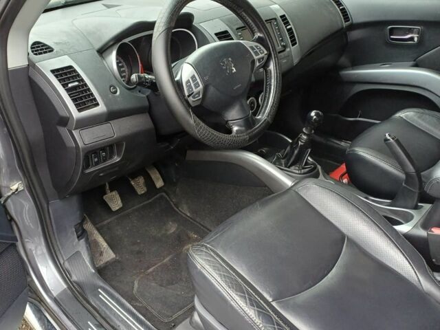 Серый Пежо 4007, объемом двигателя 2.2 л и пробегом 280 тыс. км за 4900 $, фото 7 на Automoto.ua