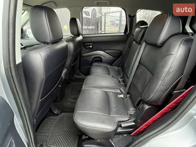 Серый Пежо 4007, объемом двигателя 2.2 л и пробегом 134 тыс. км за 9500 $, фото 23 на Automoto.ua