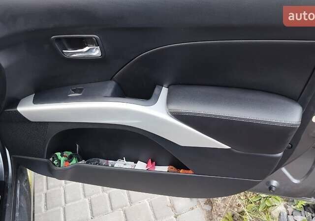 Серый Пежо 4007, объемом двигателя 2.2 л и пробегом 176 тыс. км за 11700 $, фото 20 на Automoto.ua