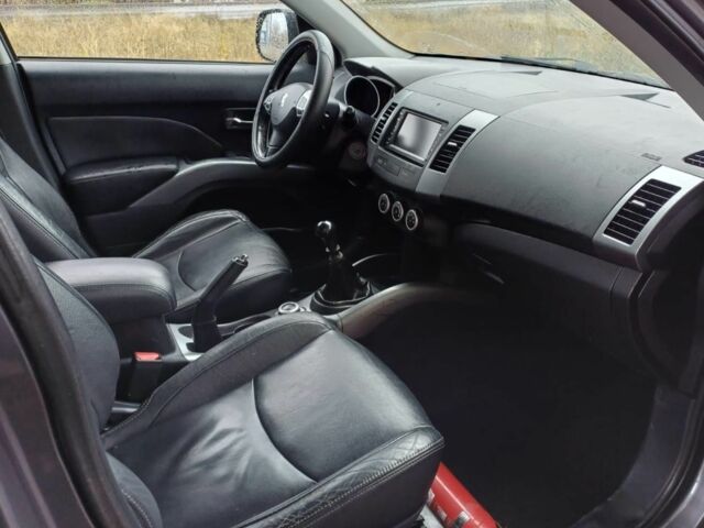 Серый Пежо 4007, объемом двигателя 2.2 л и пробегом 280 тыс. км за 4900 $, фото 8 на Automoto.ua