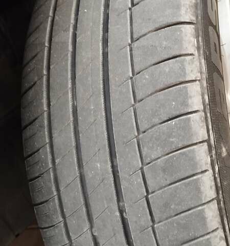 Серый Пежо 4007, объемом двигателя 2.2 л и пробегом 176 тыс. км за 11700 $, фото 2 на Automoto.ua