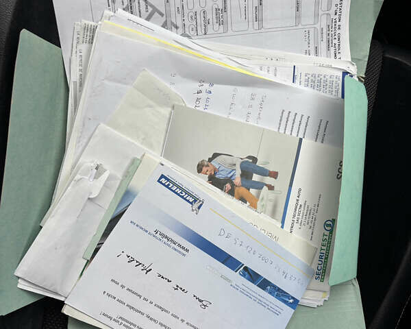 Сірий Пежо 4007, об'ємом двигуна 2.2 л та пробігом 242 тис. км за 9750 $, фото 33 на Automoto.ua