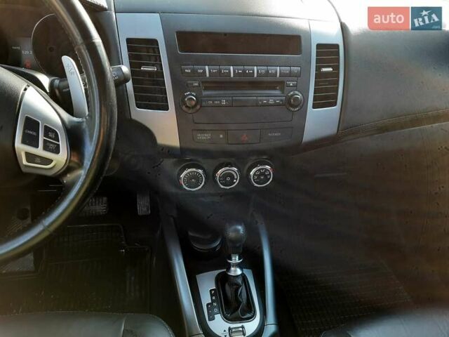 Серый Пежо 4007, объемом двигателя 2.2 л и пробегом 280 тыс. км за 10100 $, фото 19 на Automoto.ua