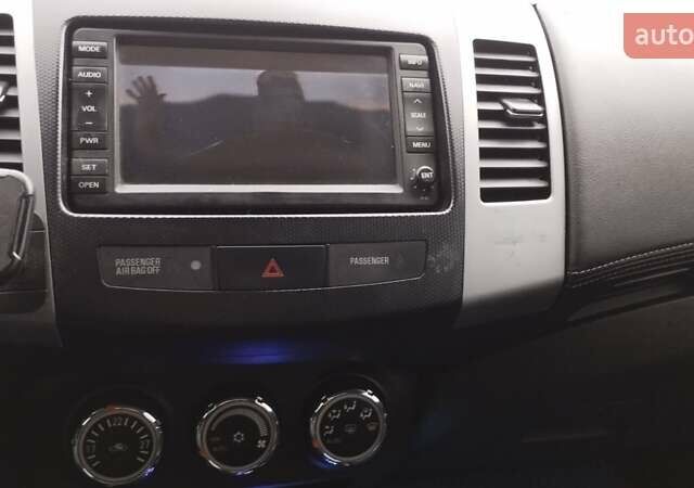 Серый Пежо 4007, объемом двигателя 2.18 л и пробегом 245 тыс. км за 10200 $, фото 17 на Automoto.ua