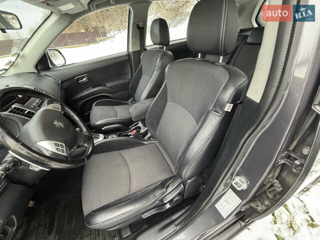 Сірий Пежо 4007, об'ємом двигуна 2.2 л та пробігом 242 тис. км за 9750 $, фото 22 на Automoto.ua