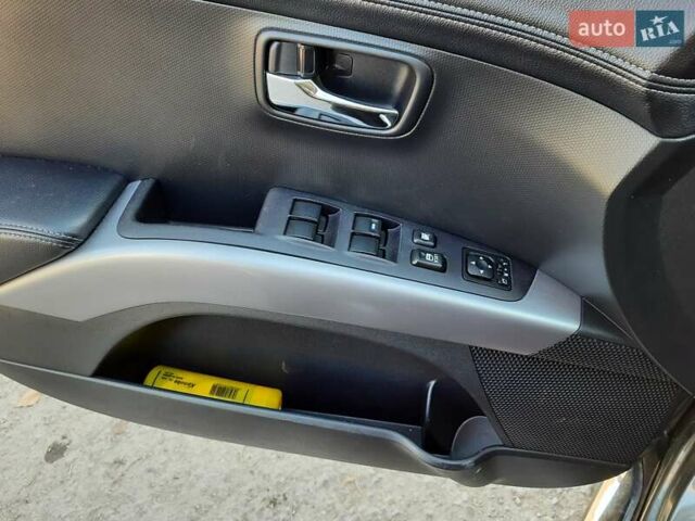 Серый Пежо 4007, объемом двигателя 2.2 л и пробегом 280 тыс. км за 10100 $, фото 18 на Automoto.ua