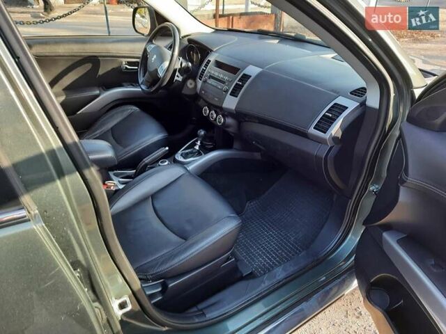 Серый Пежо 4007, объемом двигателя 2.2 л и пробегом 280 тыс. км за 10100 $, фото 14 на Automoto.ua