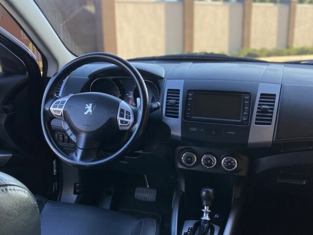 Сірий Пежо 4007, об'ємом двигуна 2.2 л та пробігом 183 тис. км за 10950 $, фото 3 на Automoto.ua