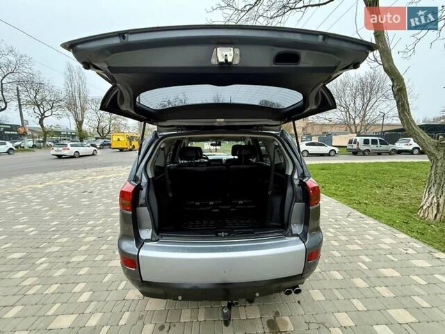 Серый Пежо 4007, объемом двигателя 2.18 л и пробегом 236 тыс. км за 9999 $, фото 60 на Automoto.ua