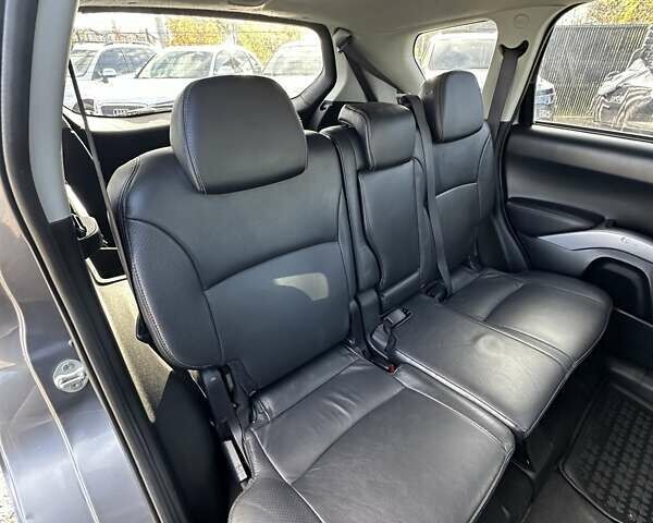 Серый Пежо 4007, объемом двигателя 2.36 л и пробегом 167 тыс. км за 9500 $, фото 18 на Automoto.ua