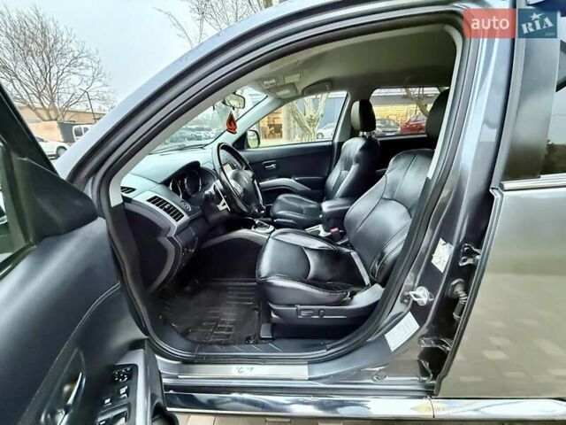 Серый Пежо 4007, объемом двигателя 2.18 л и пробегом 236 тыс. км за 9999 $, фото 34 на Automoto.ua