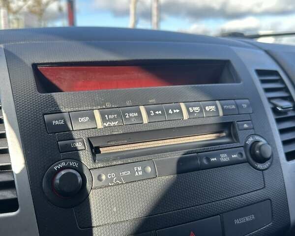 Серый Пежо 4007, объемом двигателя 2.36 л и пробегом 167 тыс. км за 9500 $, фото 34 на Automoto.ua