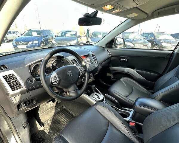 Серый Пежо 4007, объемом двигателя 2.36 л и пробегом 167 тыс. км за 9500 $, фото 15 на Automoto.ua