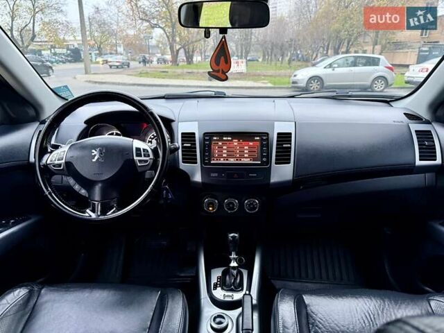 Серый Пежо 4007, объемом двигателя 2.18 л и пробегом 236 тыс. км за 9999 $, фото 56 на Automoto.ua