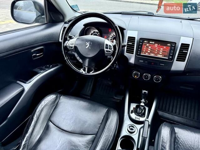 Серый Пежо 4007, объемом двигателя 2.18 л и пробегом 236 тыс. км за 9999 $, фото 61 на Automoto.ua