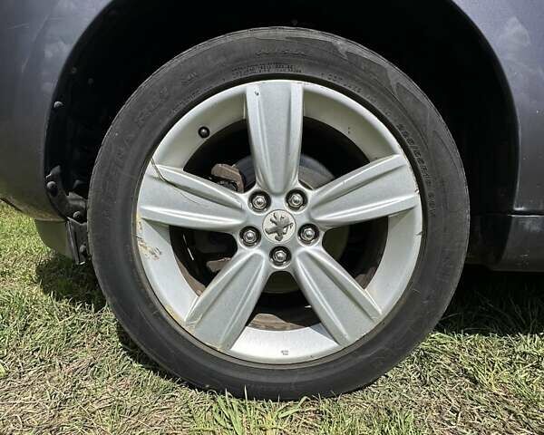 Серый Пежо 4007, объемом двигателя 2.36 л и пробегом 167 тыс. км за 9500 $, фото 5 на Automoto.ua