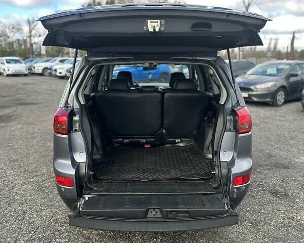 Серый Пежо 4007, объемом двигателя 2.36 л и пробегом 167 тыс. км за 9500 $, фото 11 на Automoto.ua