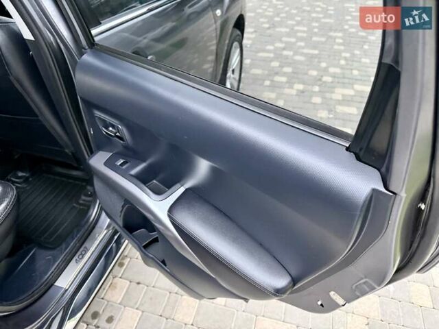 Серый Пежо 4007, объемом двигателя 2.18 л и пробегом 236 тыс. км за 9999 $, фото 59 на Automoto.ua