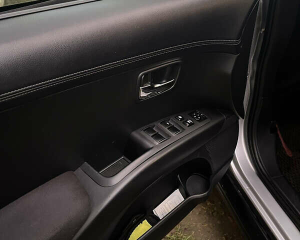 Сірий Пежо 4007, об'ємом двигуна 2.2 л та пробігом 250 тис. км за 9500 $, фото 19 на Automoto.ua