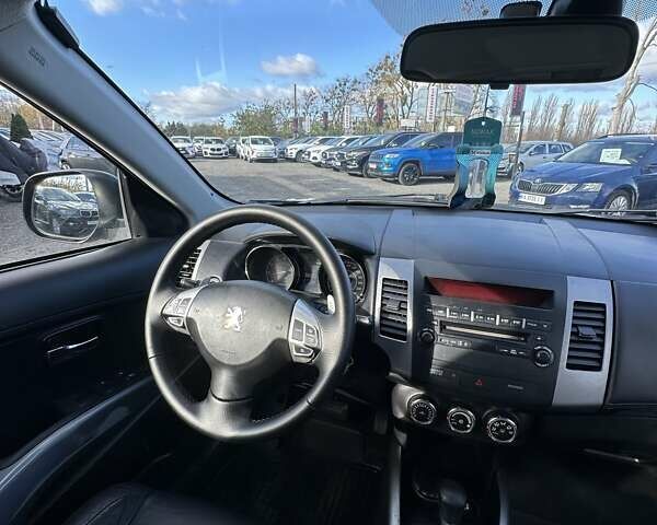 Серый Пежо 4007, объемом двигателя 2.36 л и пробегом 167 тыс. км за 9500 $, фото 21 на Automoto.ua