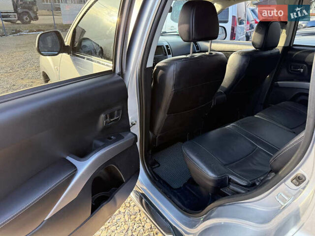 Сірий Пежо 4007, об'ємом двигуна 2.2 л та пробігом 206 тис. км за 9550 $, фото 23 на Automoto.ua