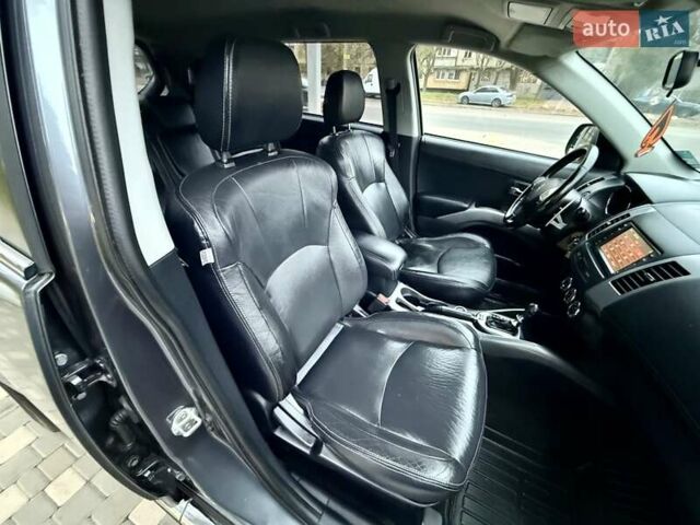 Серый Пежо 4007, объемом двигателя 2.18 л и пробегом 236 тыс. км за 9999 $, фото 47 на Automoto.ua