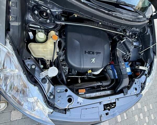 Серый Пежо 4007, объемом двигателя 2.2 л и пробегом 236 тыс. км за 9999 $, фото 67 на Automoto.ua