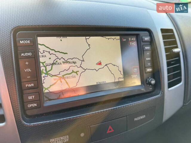 Сірий Пежо 4007, об'ємом двигуна 2.2 л та пробігом 206 тис. км за 9550 $, фото 29 на Automoto.ua