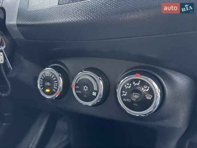 Серый Пежо 4007, объемом двигателя 2.18 л и пробегом 236 тыс. км за 9999 $, фото 64 на Automoto.ua