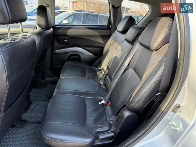 Сірий Пежо 4007, об'ємом двигуна 2.2 л та пробігом 206 тис. км за 9550 $, фото 24 на Automoto.ua