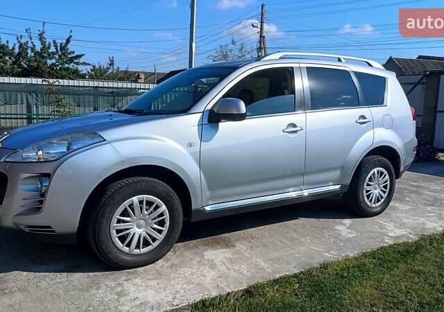 Сірий Пежо 4007, об'ємом двигуна 2.18 л та пробігом 210 тис. км за 10800 $, фото 59 на Automoto.ua
