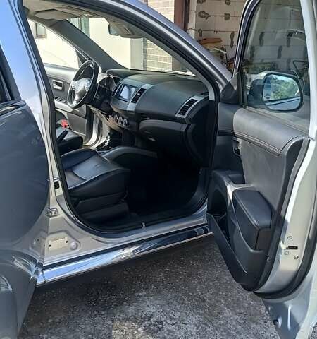 Сірий Пежо 4007, об'ємом двигуна 2.18 л та пробігом 210 тис. км за 10800 $, фото 11 на Automoto.ua