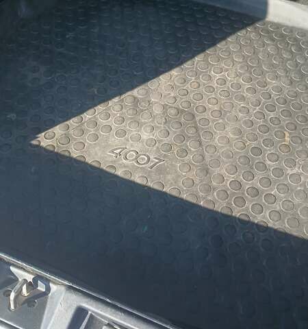 Сірий Пежо 4007, об'ємом двигуна 2.18 л та пробігом 210 тис. км за 10800 $, фото 124 на Automoto.ua