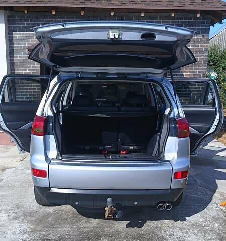 Сірий Пежо 4007, об'ємом двигуна 2.18 л та пробігом 210 тис. км за 10800 $, фото 9 на Automoto.ua