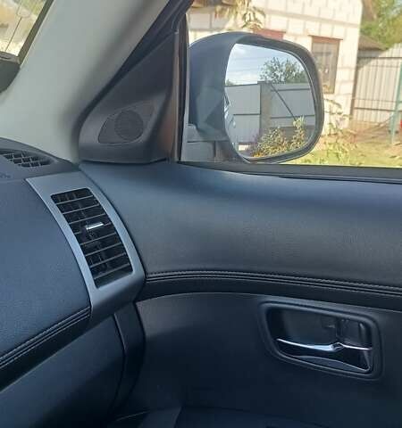 Сірий Пежо 4007, об'ємом двигуна 2.18 л та пробігом 210 тис. км за 10800 $, фото 48 на Automoto.ua