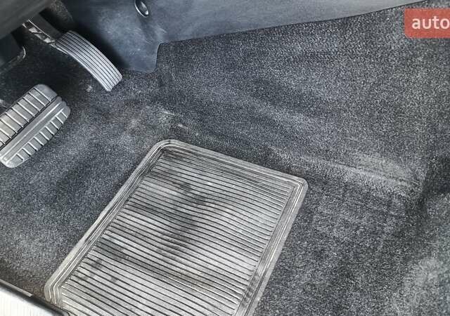 Сірий Пежо 4007, об'ємом двигуна 2.18 л та пробігом 210 тис. км за 10800 $, фото 6 на Automoto.ua