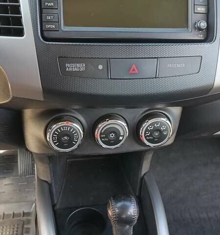 Сірий Пежо 4007, об'ємом двигуна 2.18 л та пробігом 210 тис. км за 10800 $, фото 22 на Automoto.ua